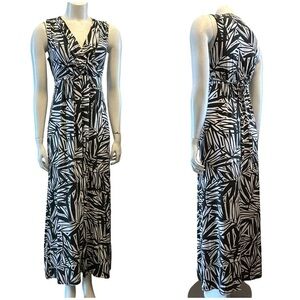 Mario Serrani Olive Green And Cream Geometric Maxi Dress